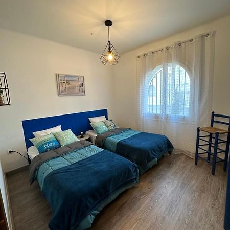 Maison De Vacances Avec Amarre Empuriabrava Luaran gambar