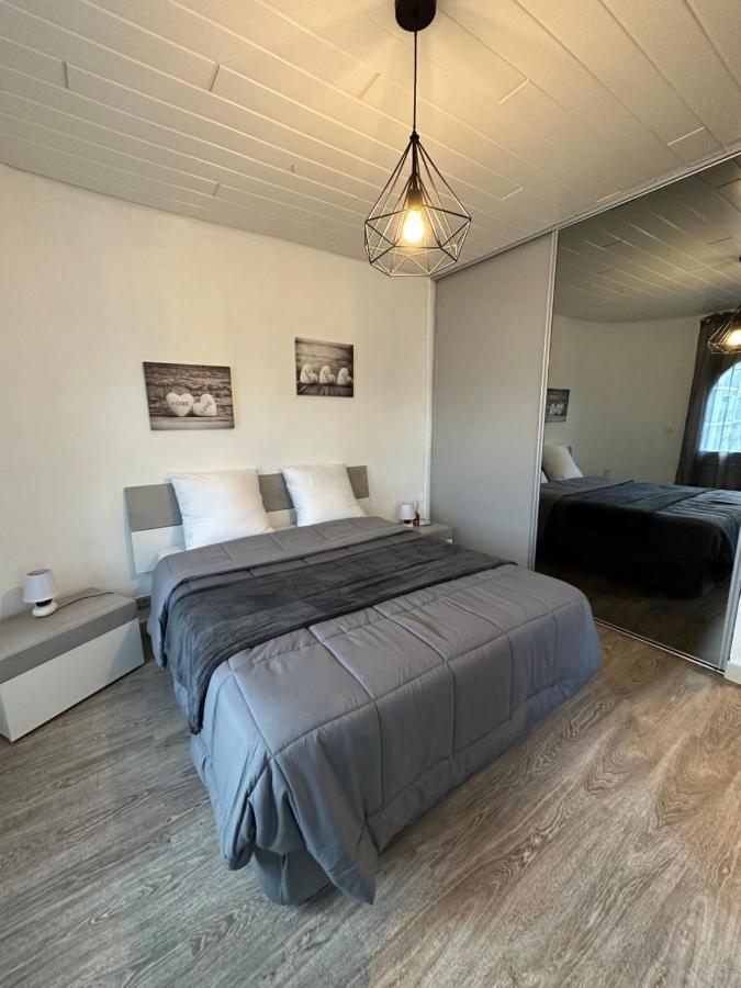 Maison De Vacances Avec Amarre Empuriabrava Luaran gambar